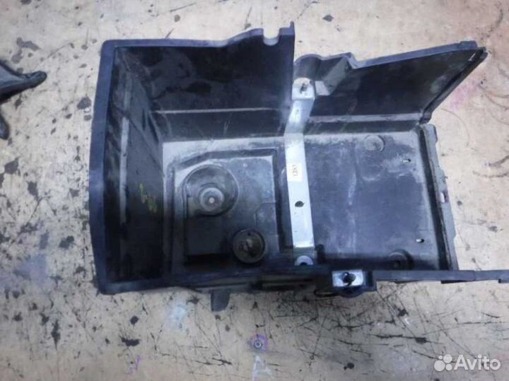 Крепление АКБ Ford Focus 2