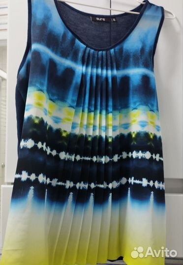 Красивый топ (майка) фирменная