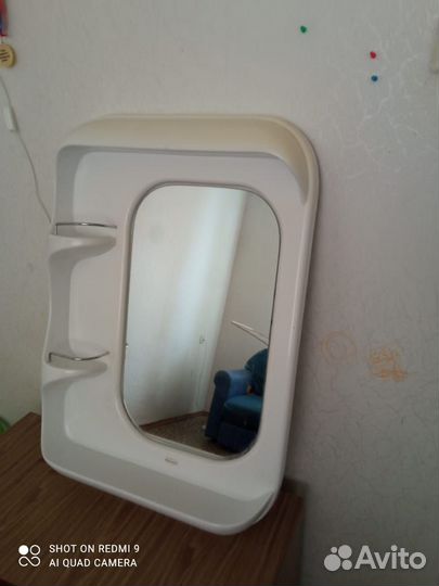 Зеркало в ванную отдам