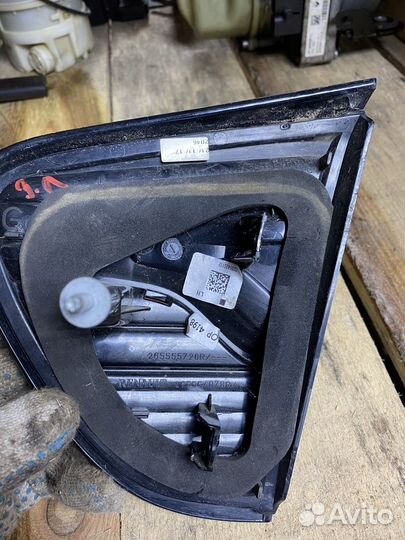 Задний левый фонарь Renault Kaptur