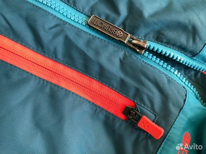 Горнолыжная куртка женская 42-44,S