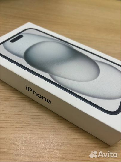 iPhone 15, 256 ГБ