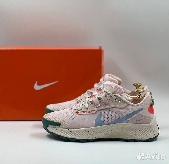 Кроссовки женские Nike Pegasus Trail 3