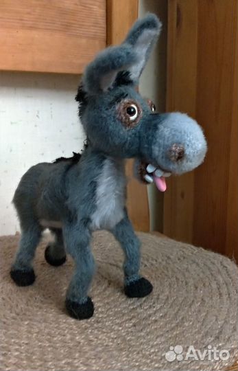 Игрушка осел