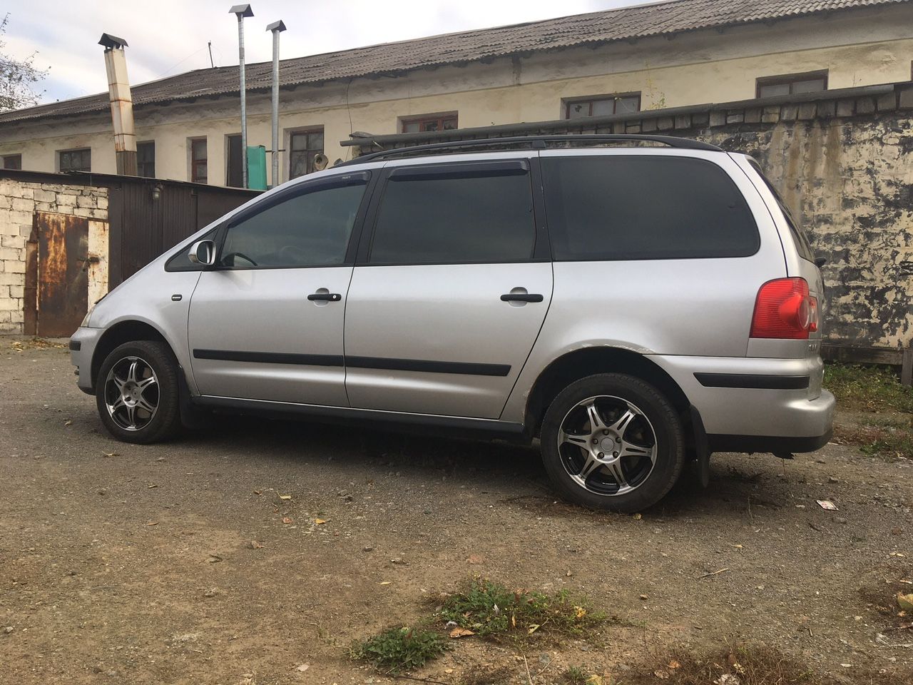 Volkswagen Sharan: фото владельца