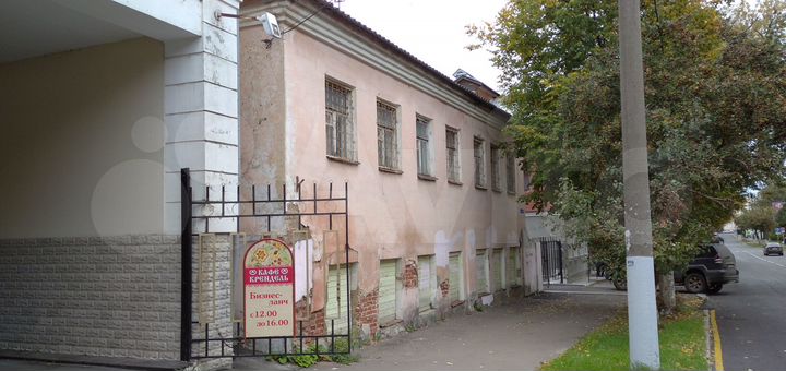 Здание, 400 м²