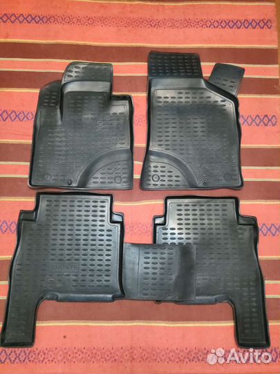 Автомобильные коврики резиновые