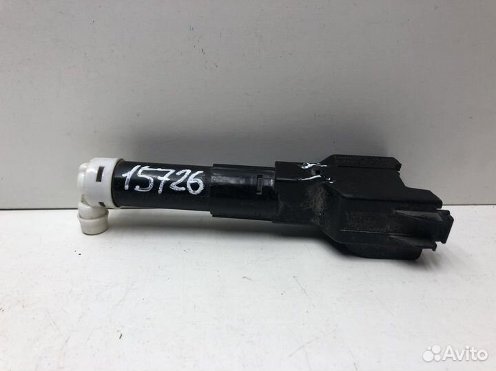 Форсунка омывателя фары Toyota Land Cruiser (150)