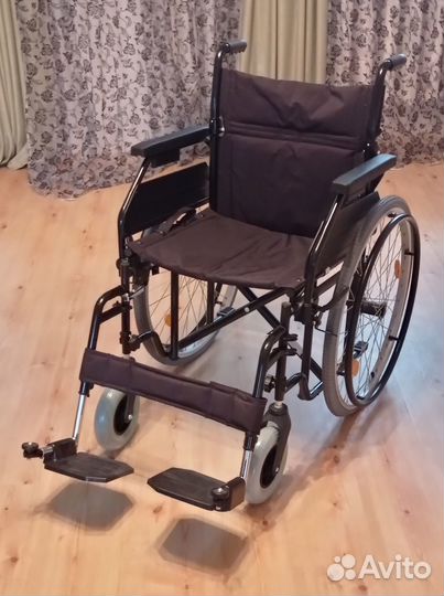 Инвалидная кресло-коляска