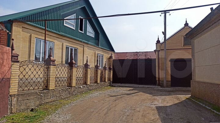 Дом 460 м² на участке 18 сот.