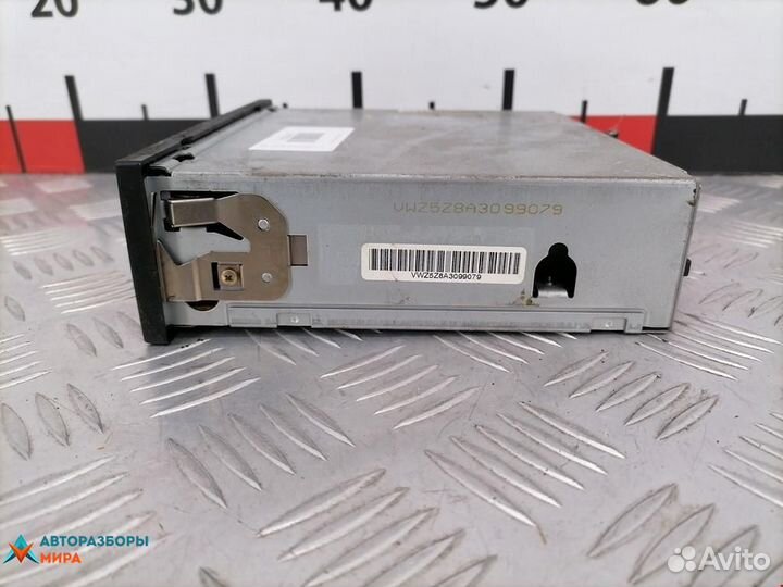 CD-чейнджер Volkswagen Sharan рест. 2001