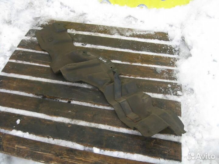 Шумоизоляция двс левая 5010544830 renault trucks