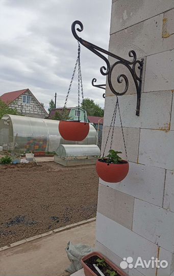 Кронштейн для цветов