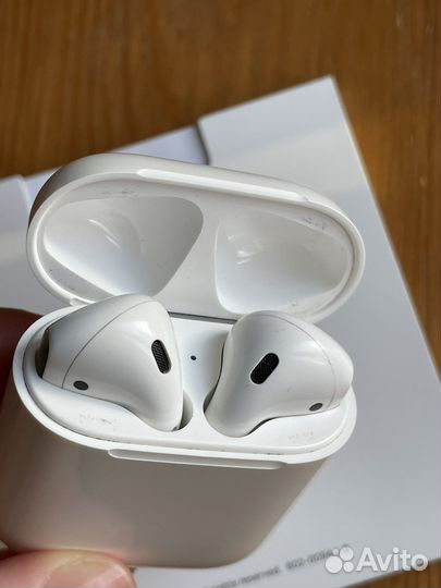 Airpods оригинал (1-го поколения)