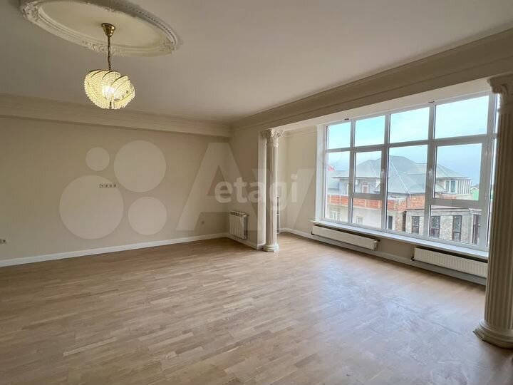 5-к. квартира, 240 м², 4/6 эт.