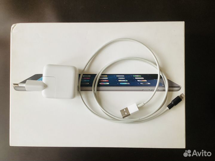 Продам iPad Air