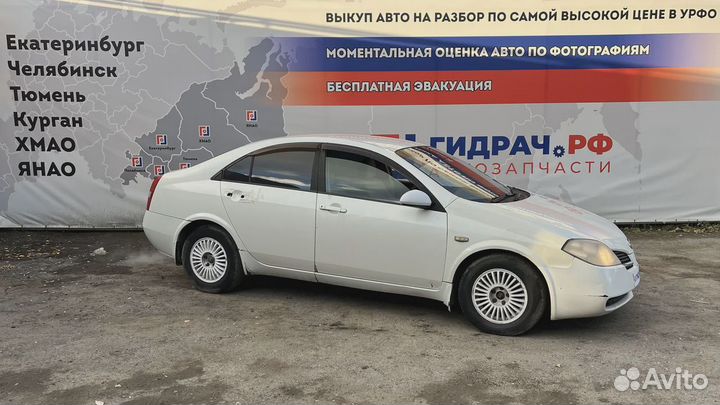 Фонарь задний (стоп сигнал) Nissan Primera (P12) 26590-AU000