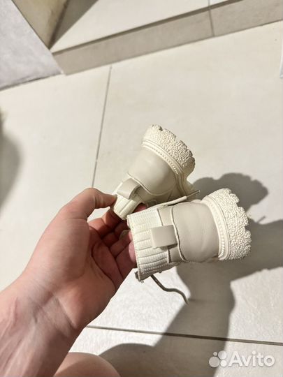 Ботинки демисезонные для девочки 21 размер