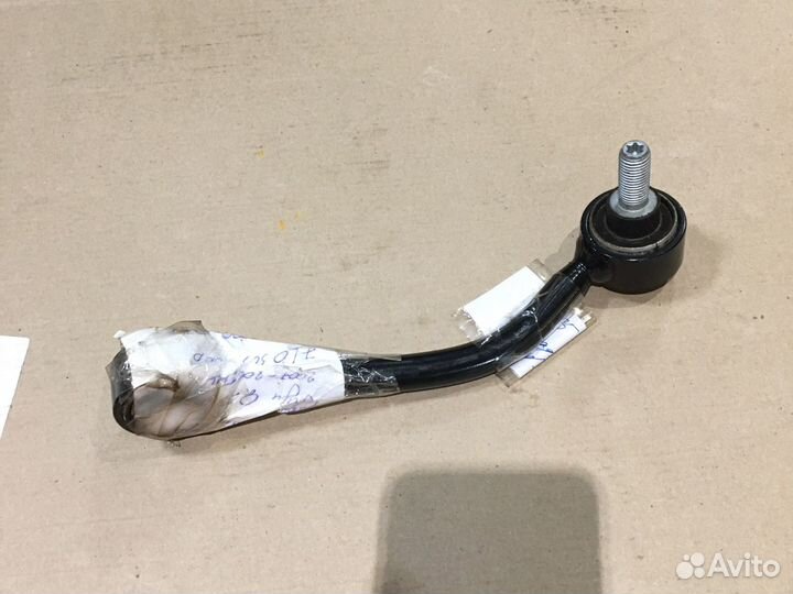 Задняя правая стойка стабилизатора q7/cayen/vw tou