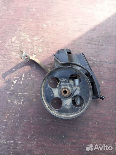 Насос гидроусилителя руля Citroen berlingo m59