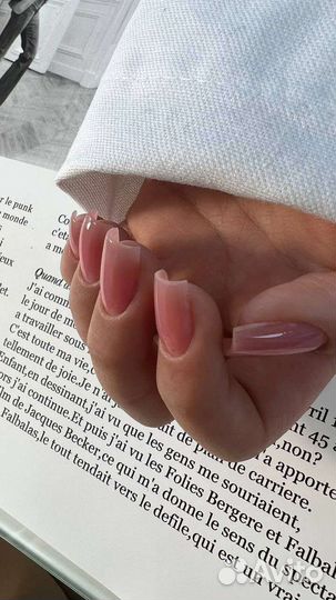 Маникюр на дому