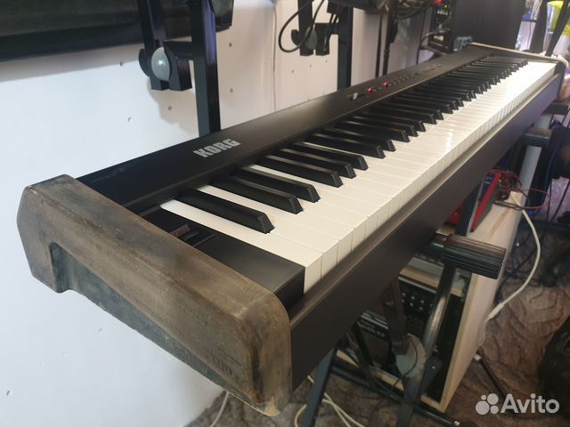 Электронное цифровое пианино Korg SP-100 купить в Санкт-Петербурге ...