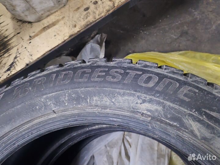 Bridgestone Blizzak 6 265/50 R20 111