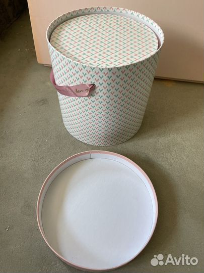 Цилиндр коробка для цветов