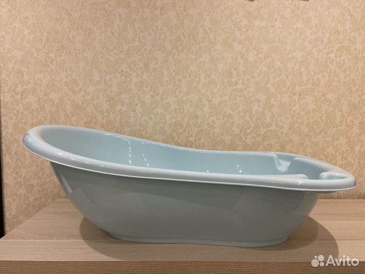 Ванночка для купания с горкой