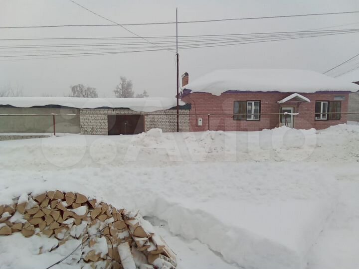 Дом 61 м² на участке 2 сот.