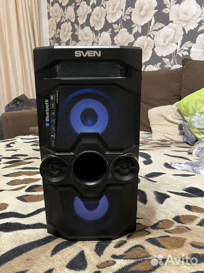 Музыкальная колонка с блютузом и караоке