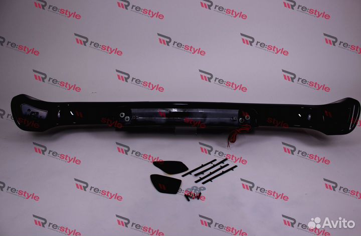 Спойлер наверх Toyota Land Cruiser 100 Чёрный 202