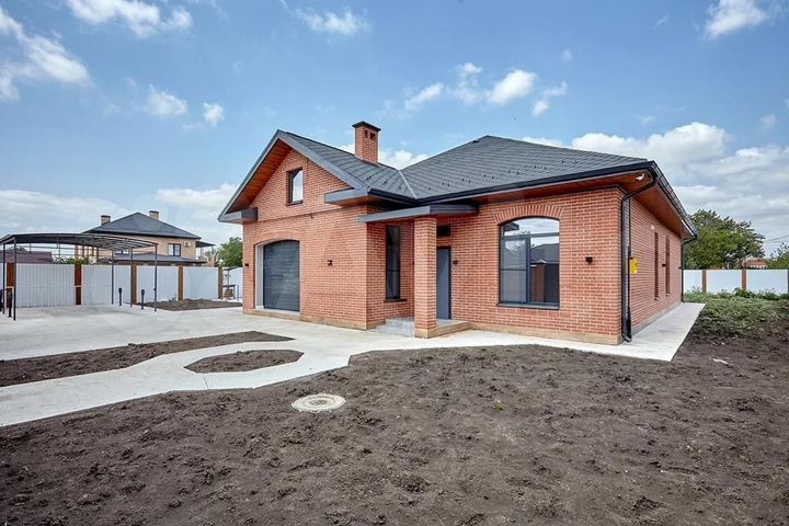 Дом 220 м² на участке 10 сот.