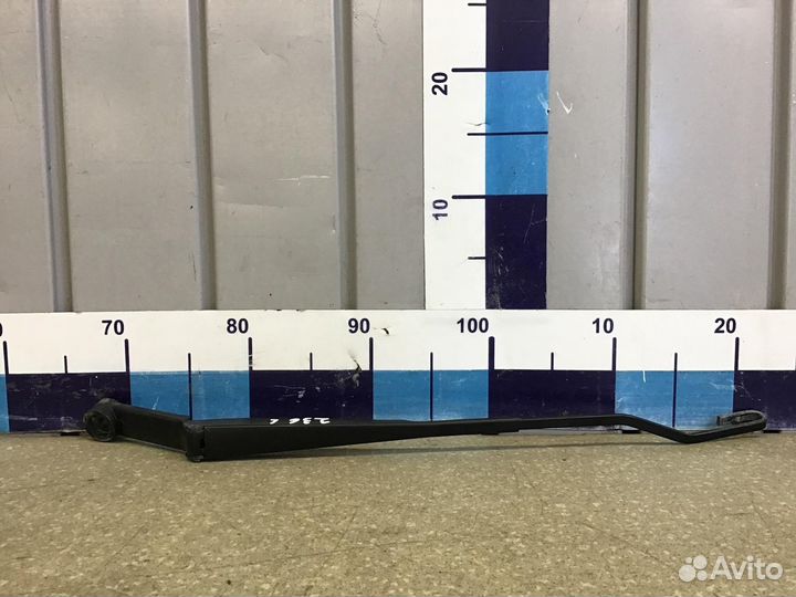 Поводок стеклоочистителя передний левый Datsun On