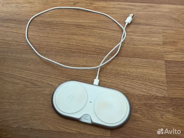 Беспроводная зарядная станция Baseus