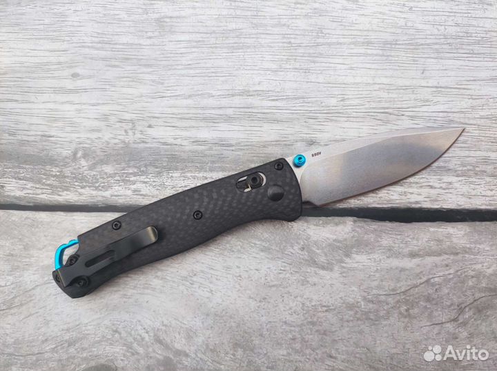 Нож складной Benchmade Bugout 535 Carbon
