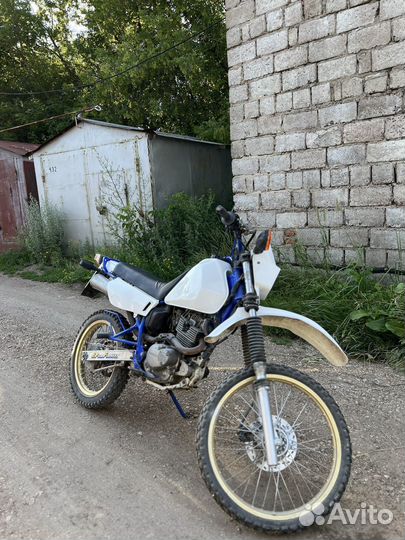 Suzuki Djebel 200cc