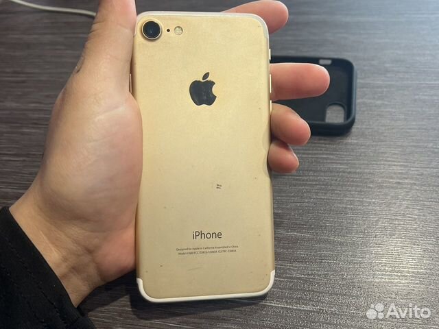 Телефон iPhone 7 32gb