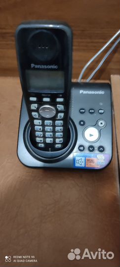 Телефон panasonic