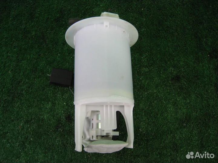 Топливный насос Toyota Yaris P13 2015