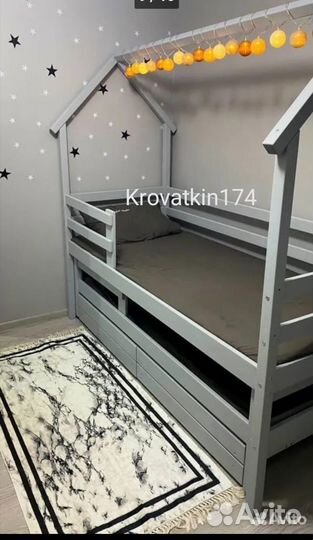 Двухъярусная выкатная кровать