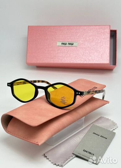 Солнцезащитные очки miu miu+ футляр