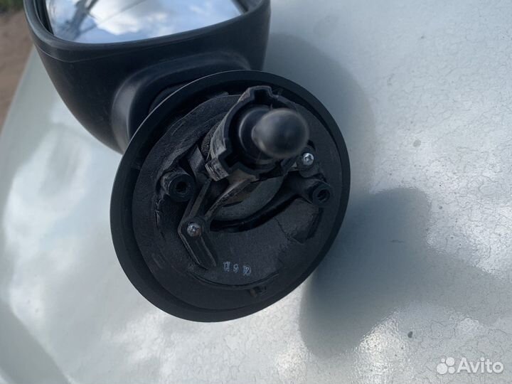 Зеркало правое renault logan