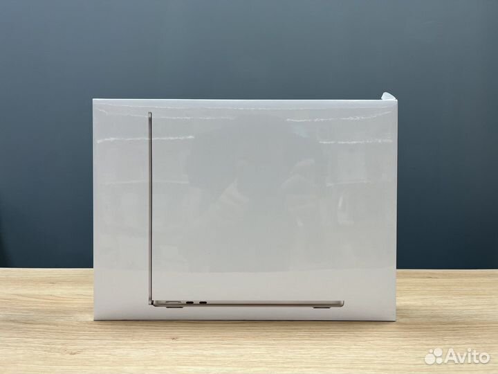 MacBook Air M2 256GB Starlight Новый
