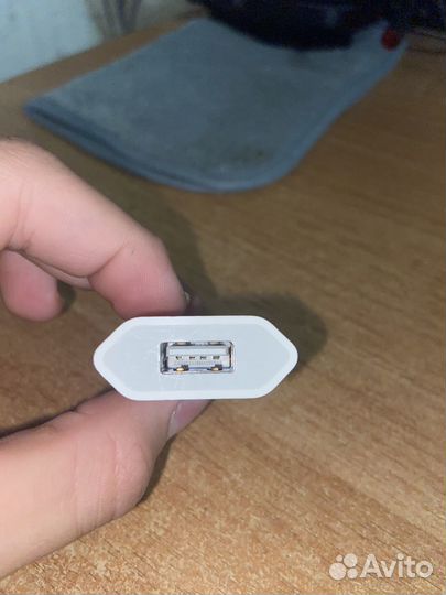 Зарядное устройство для iPhone