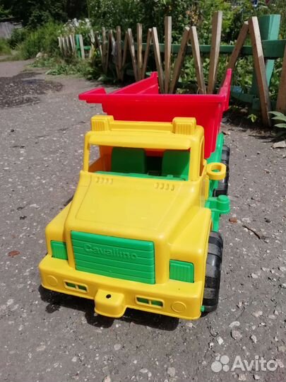 Большой грузовик игрушка