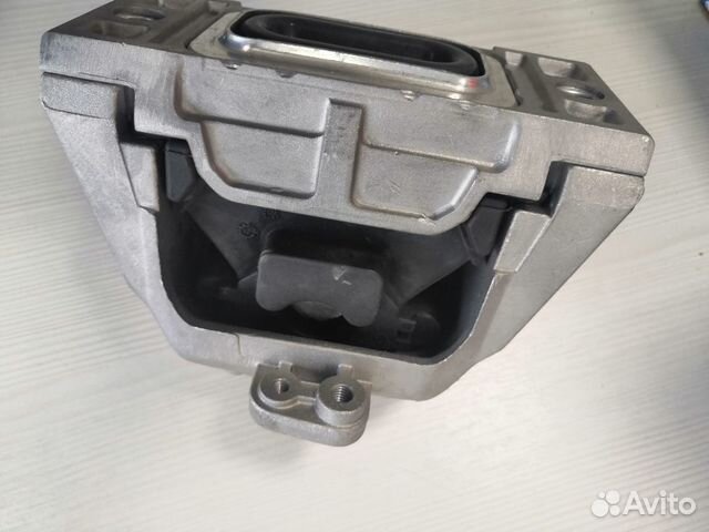 Опора двигателя правая vw golf