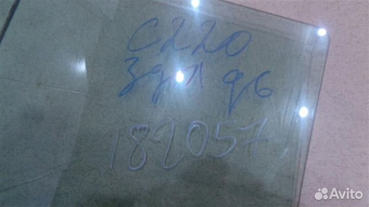 Стекло двери задней левой Mercedes Benz C-Сlass W