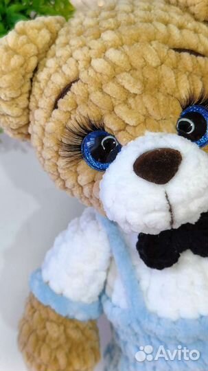 Вязаный мишка (плюшевая игрушка ручной работы)