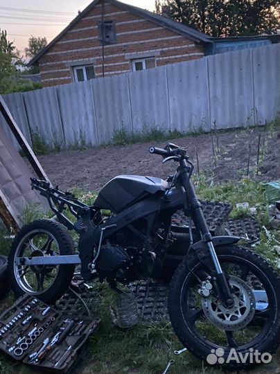 Мотоцикл stels sb200